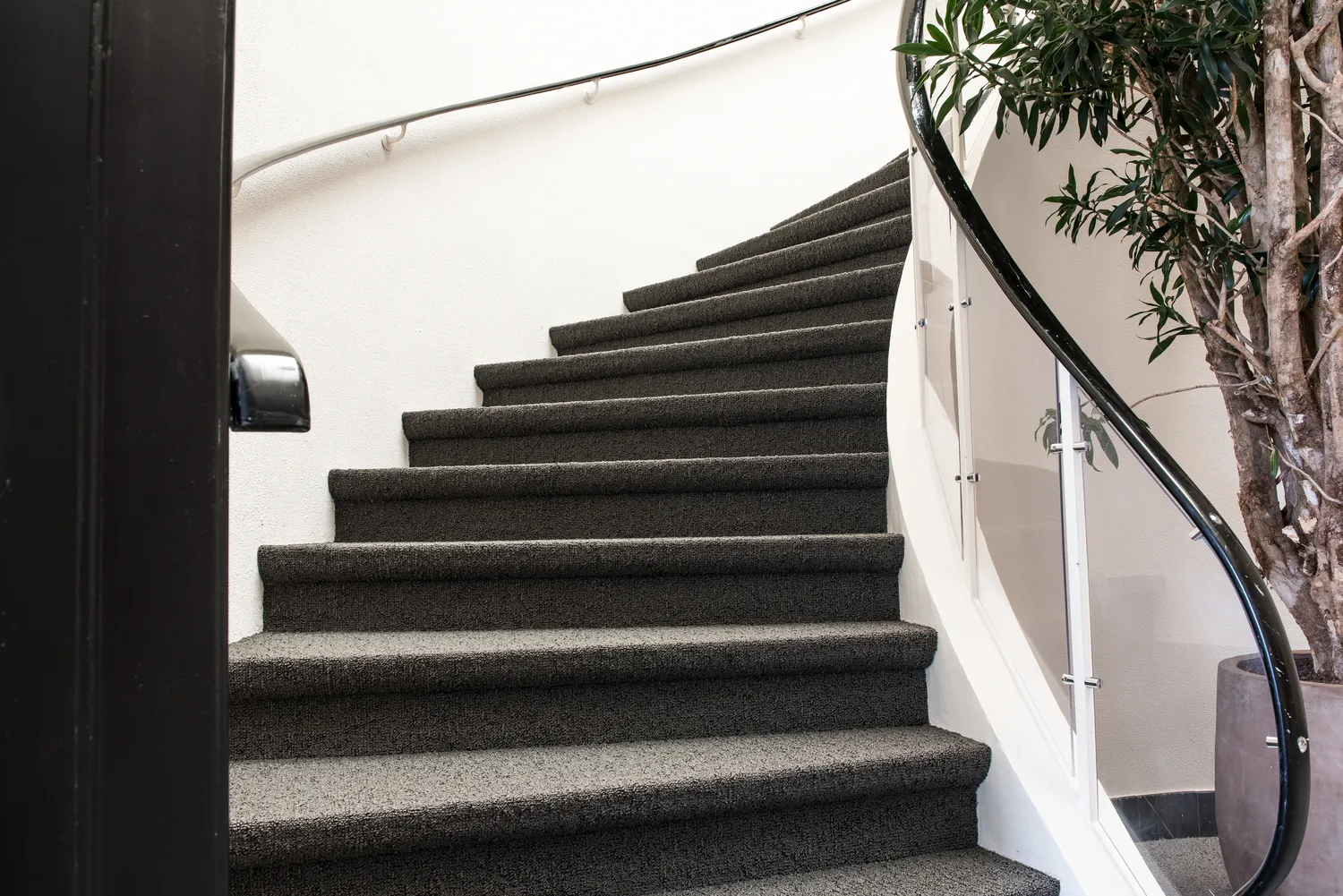 Ile za metr położenia wykładziny PCV?